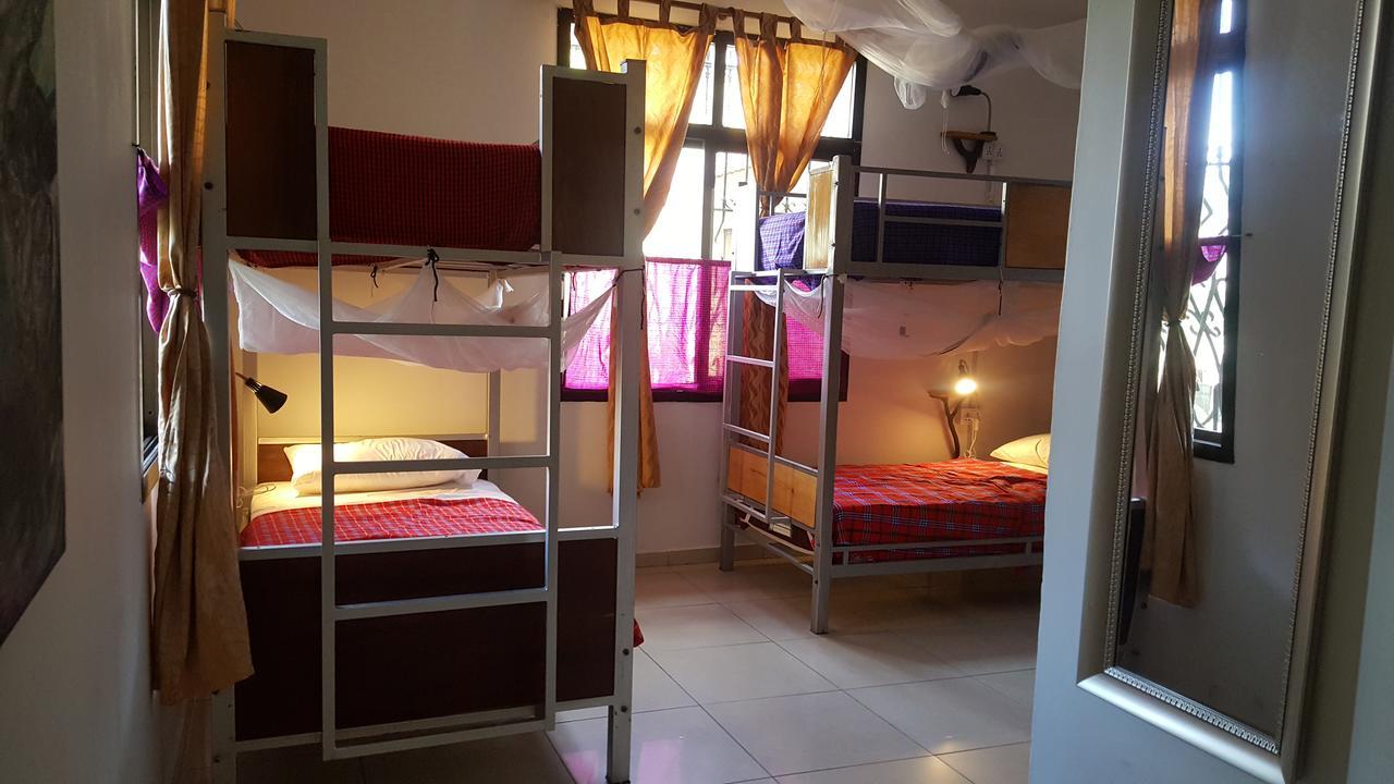 Hunch Backpackers Hostel Dar es Salaam Ngoại thất bức ảnh