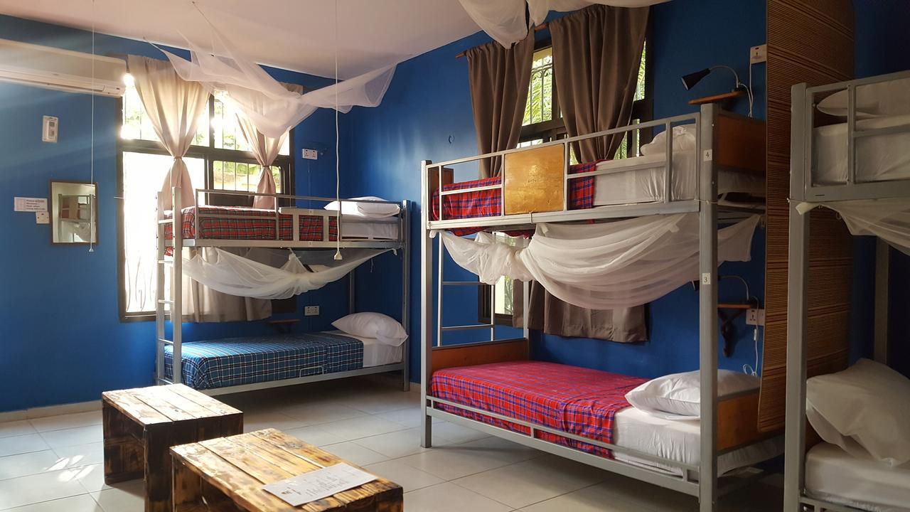 Hunch Backpackers Hostel Dar es Salaam Ngoại thất bức ảnh