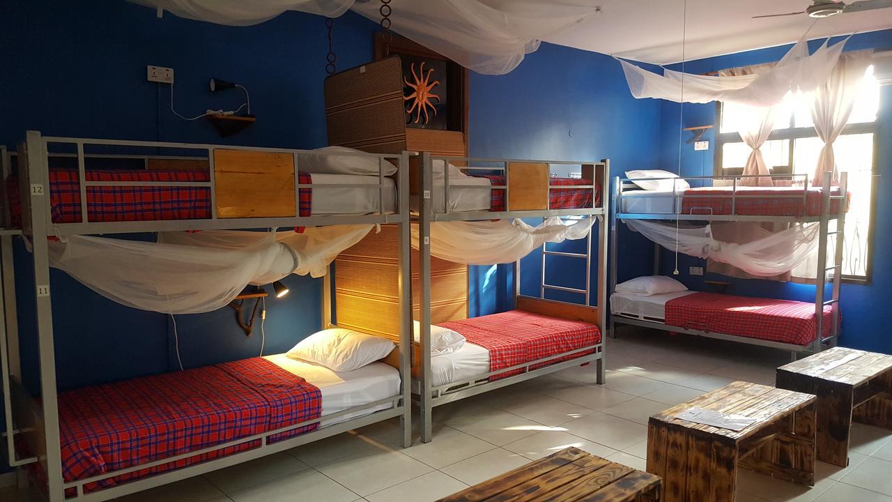 Hunch Backpackers Hostel Dar es Salaam Ngoại thất bức ảnh