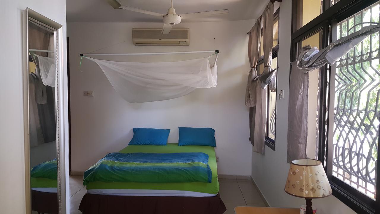 Hunch Backpackers Hostel Dar es Salaam Ngoại thất bức ảnh