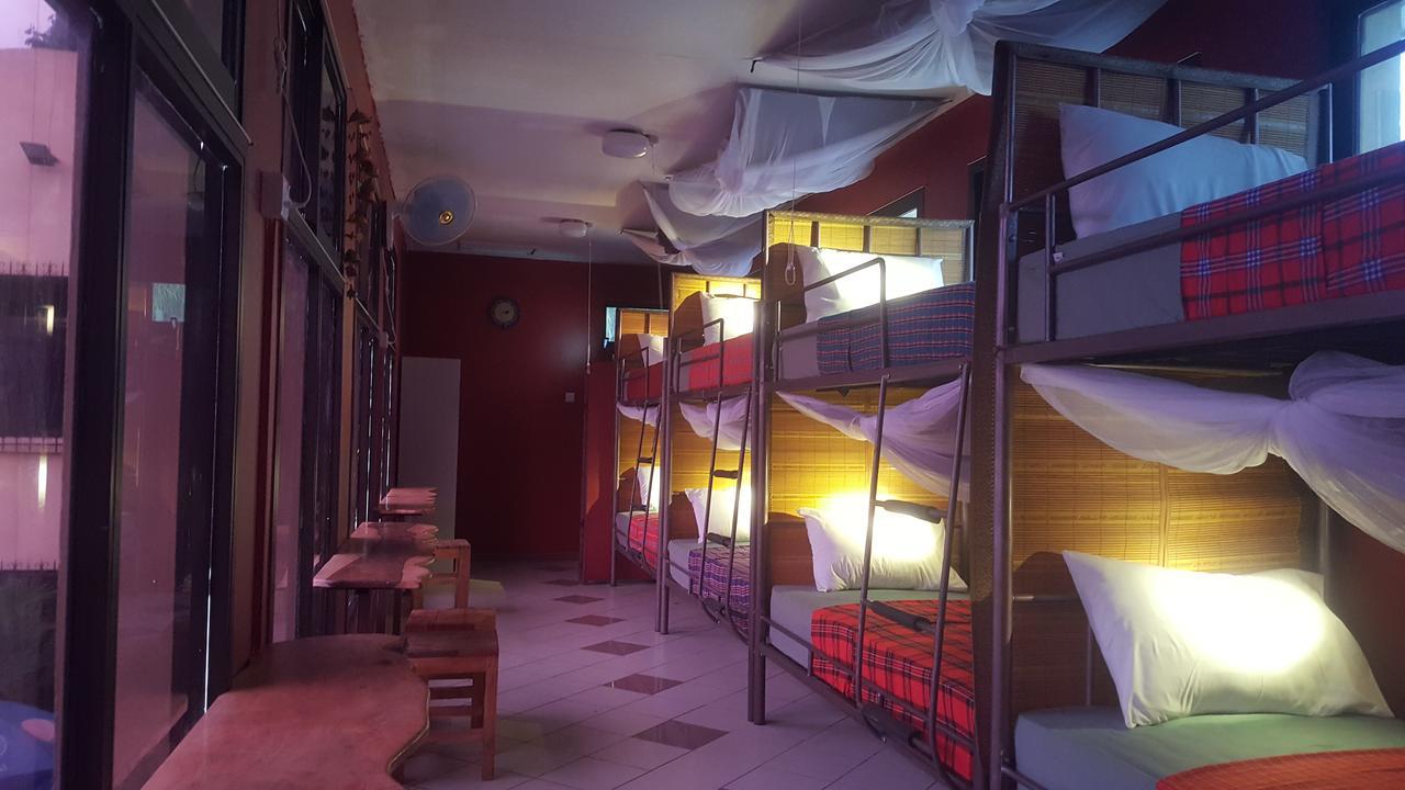 Hunch Backpackers Hostel Dar es Salaam Ngoại thất bức ảnh