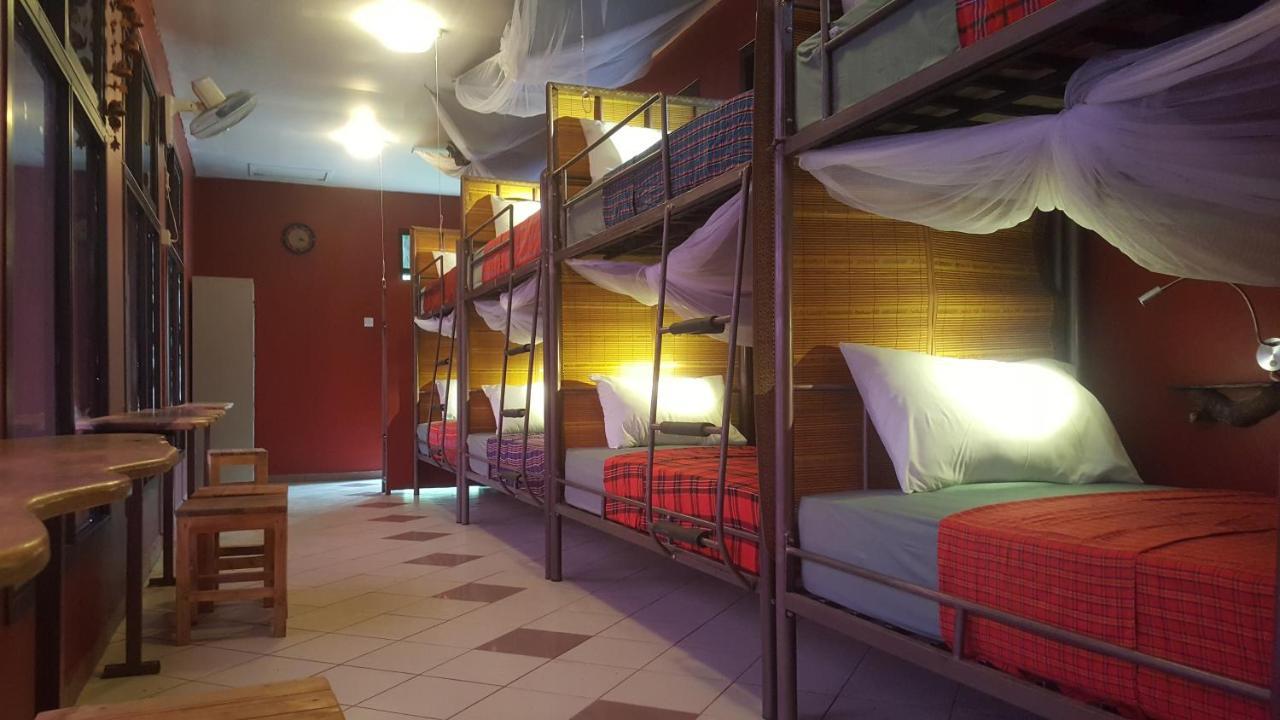 Hunch Backpackers Hostel Dar es Salaam Ngoại thất bức ảnh